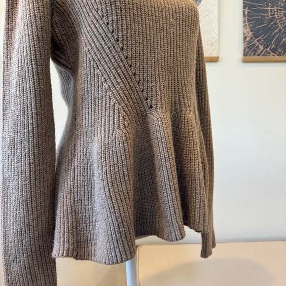 POL Tailored Elegant Sweater NWOT - Picture 3 of 10